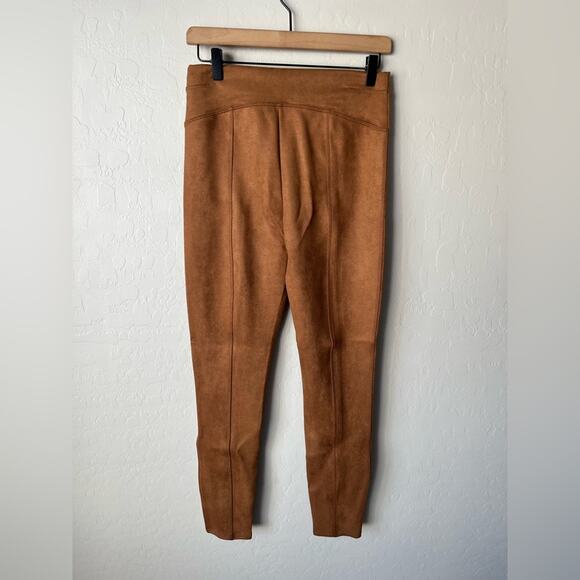 Spanx faux suede leggings small rich caramel NEW small - Picture 10 of 13